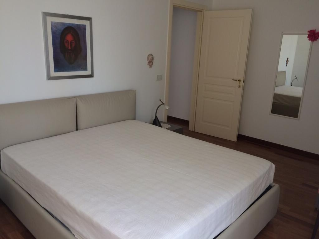 Apartment Largo del Teatro Porto San Giorgio Habitación foto